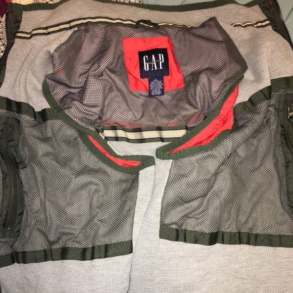 Men’s Large GAP Wind Breaker Vest - Picture 3 of 5